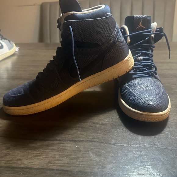 Air Jordan 1 Nouveau 'Navy Snakeskin' with cutout mesh swoosh! - Picture 4 of 8